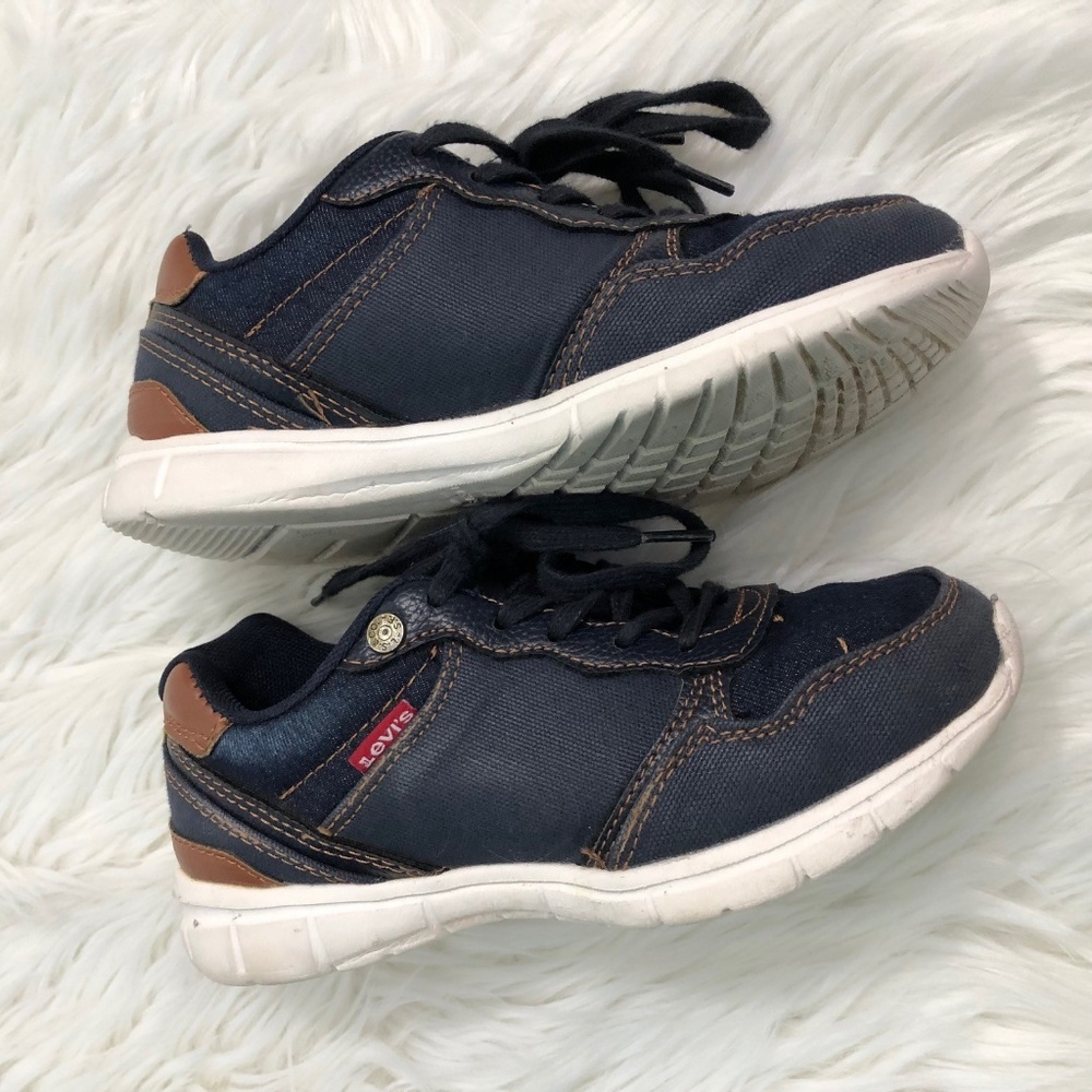 shoes - Picture 4 of 6